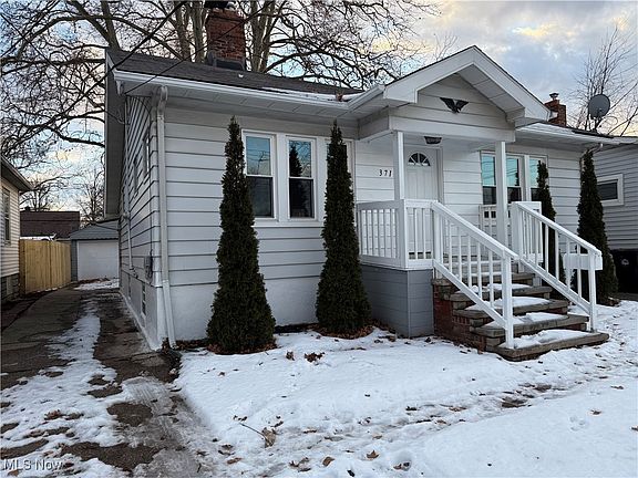 2nd image of 3713 Oak Park Ave