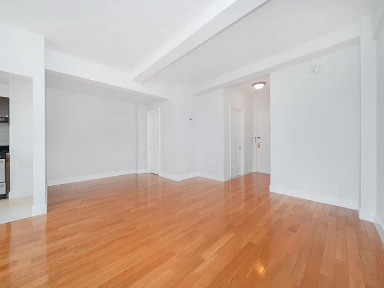 400 E 57th St #3D — Photo 5