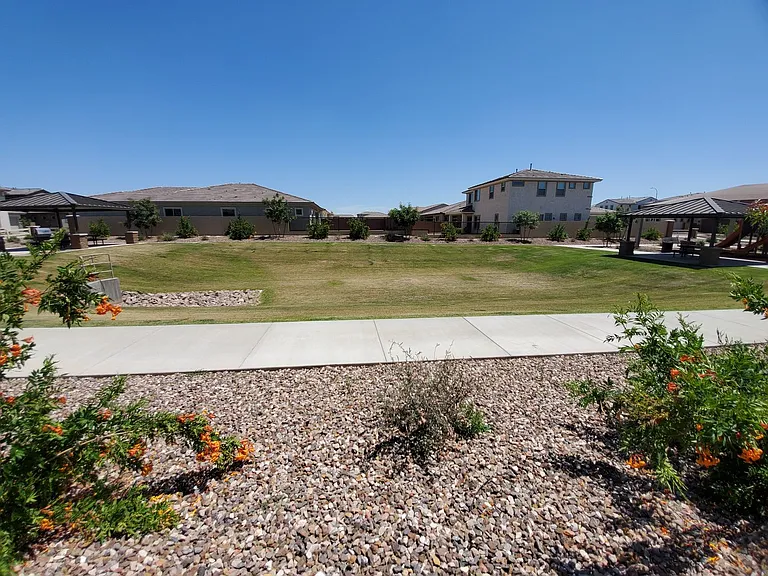 8537 W Myrtle Ave — Photo 13