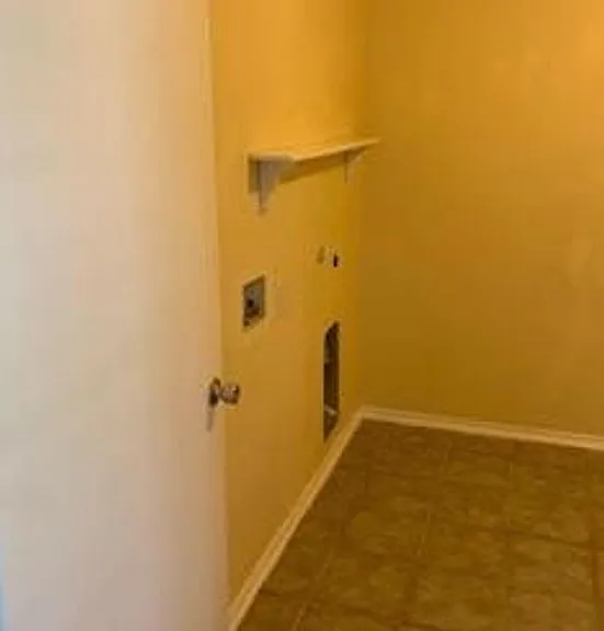 2712 Redwood St — Photo 16