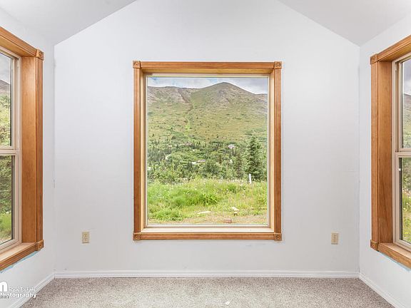 4th image of 2021 S River Dr