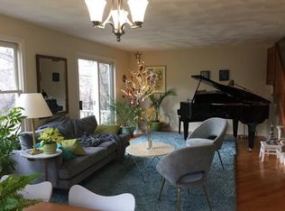 404 Elliot St #404, Newton Upper Falls, MA 02464