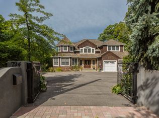 794 Gramatan Ave, Mount Vernon, NY 10552