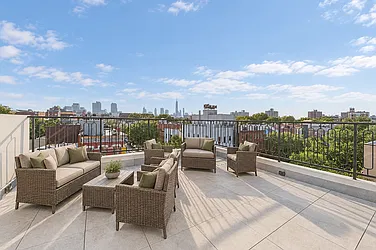 455 Franklin Avenue, #TH1