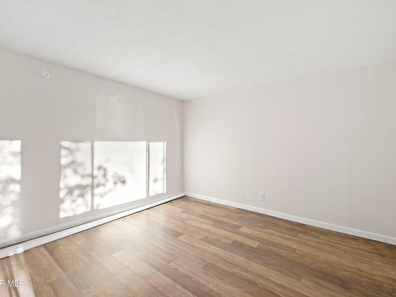5th image of 9217 Plymouth Dr