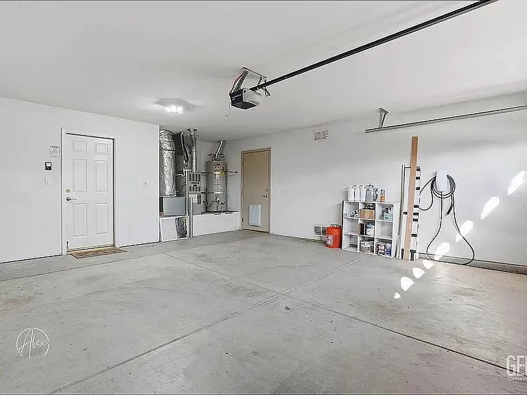 11528 Indian Hawthorne St — Photo 25