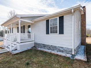 516 Lucinda Dr, Evington, VA 24550