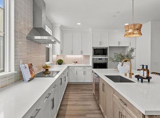 2555 Elderberry Ln, Carlsbad, CA 92008