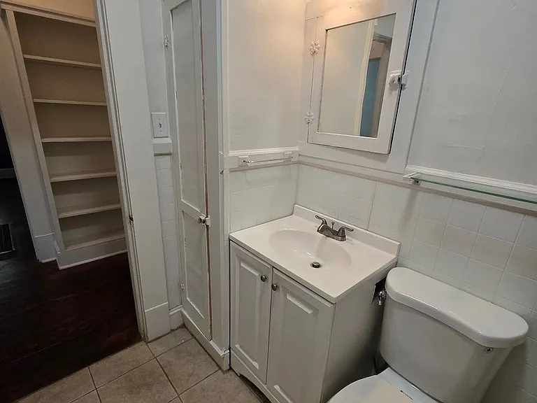 901 Montgomery Ave — Photo 15