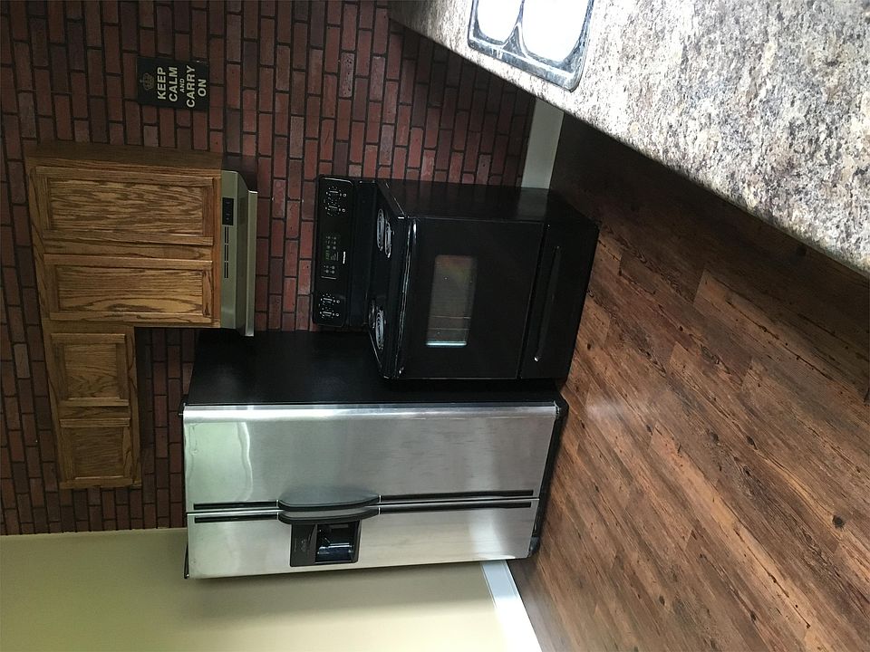 2nd image of 915 Orange Grove Ave