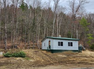 646 Roxbury Rd, Mexico, ME 04257