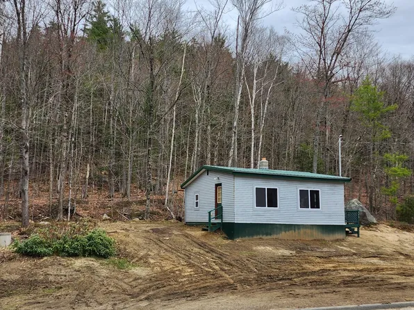 646 Roxbury Road, Mexico, ME 04257
