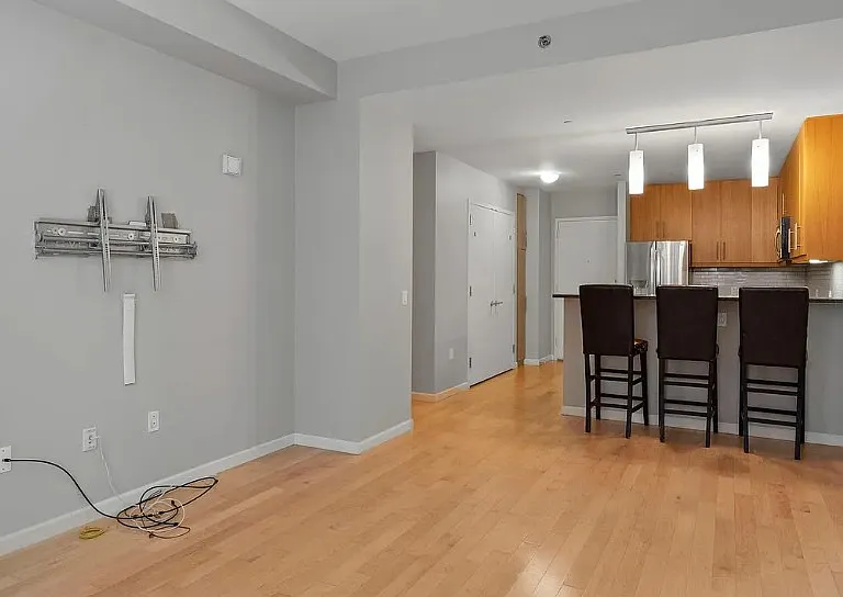 1425 Locust St #3E — Photo 3