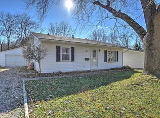 86 Phillips Dr, Decatur, IL 62521