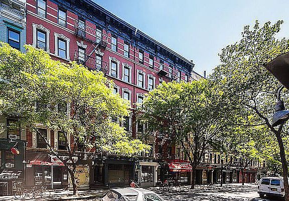 4th image of 121 Saint Marks Pl APT 28