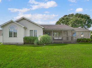 1495 Commodore Ln, Porter, IN 46304