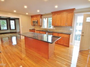 29 Oakley Rd, Watertown, MA 02472
