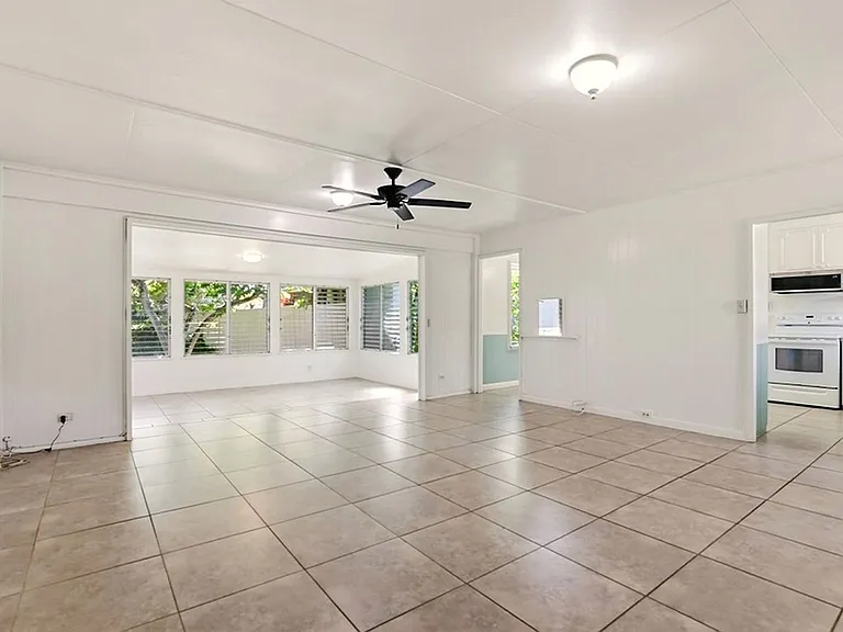 1032 Kainui Dr — Photo 3