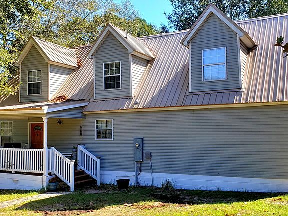 3rd image of 9266 Pine Dr