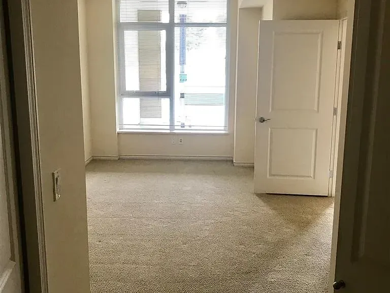1431 Pacific Hwy #107 — Photo 5