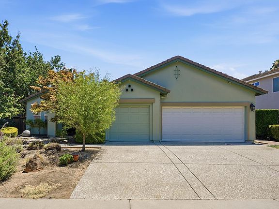 2nd image of 6472 Camellia Point Way