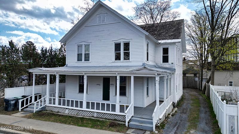 3rd image of 31 Union Street