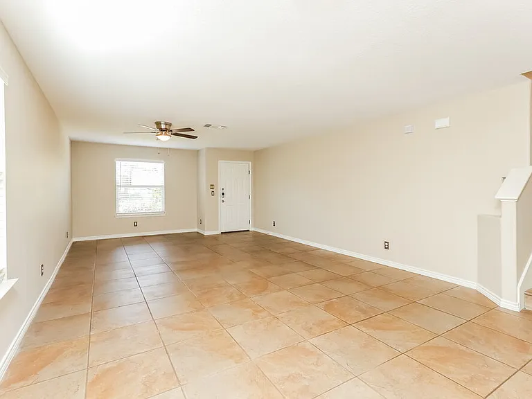 8527 Cheyenne Blf — Photo 5