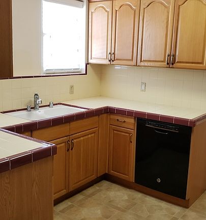 5th image of 1351 N Alta Vista Blvd