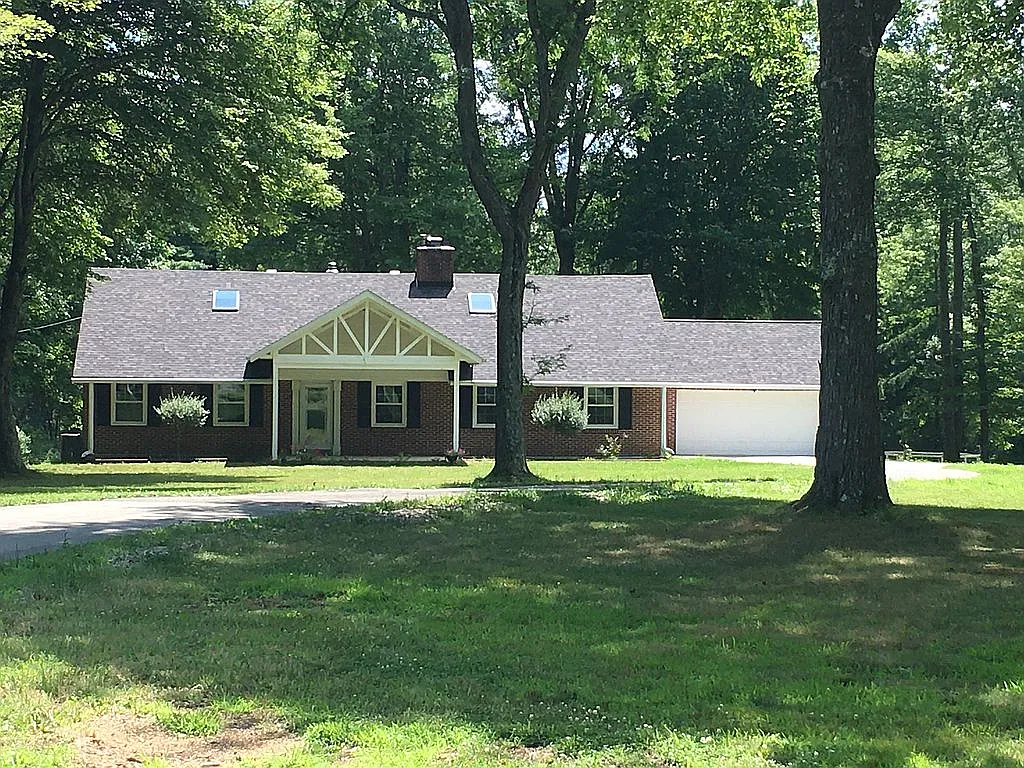 5790 Chestnut Ridge Rd photo 1