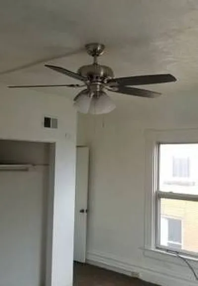 609-611 California Ave #4 — Photo 3