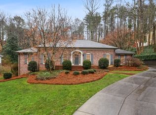1020 Oakhaven Dr, Roswell, GA 30075
