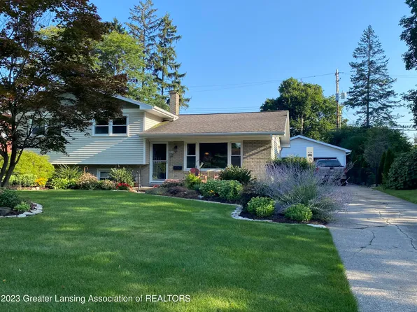 1331 Cedarhill Dr, East Lansing, MI 48823