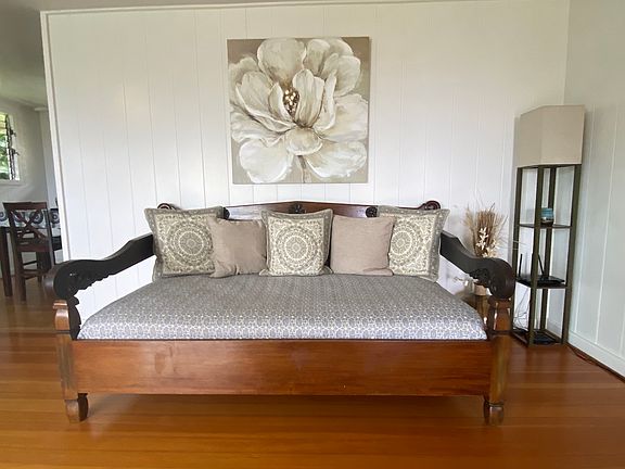 Twin sized daybed