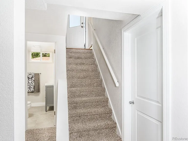 2895 Eudora St — Photo 17
