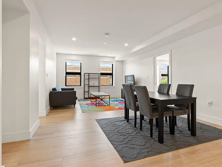 1950 Washington St #2G — Photo 6
