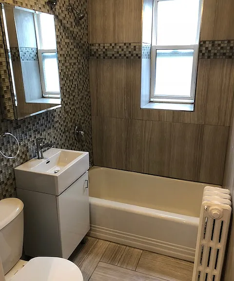 210 Chapel St — Photo 10