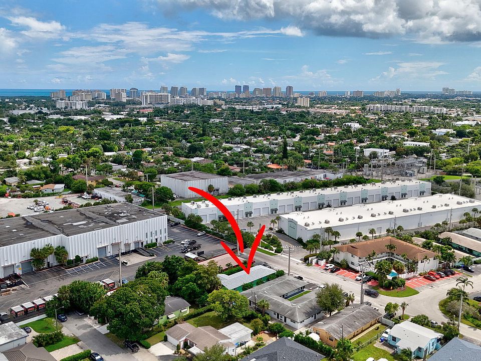 1st image of 1129 NE 15th St #2