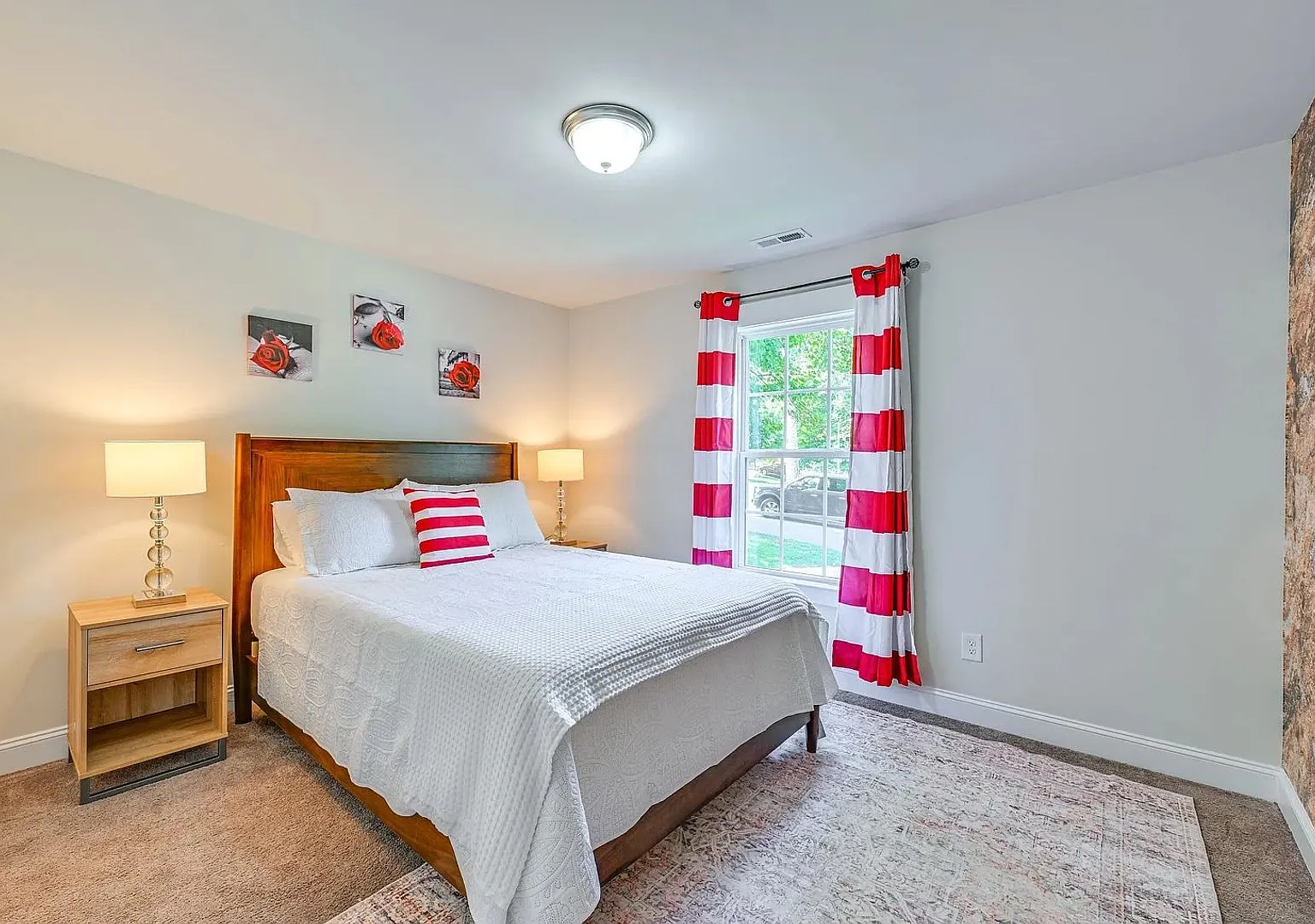 Room in 3 Bedroom Home in Charlotte — Photo 3