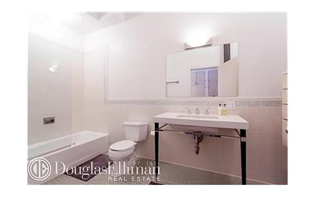 Sold by Douglas Elliman | media 14