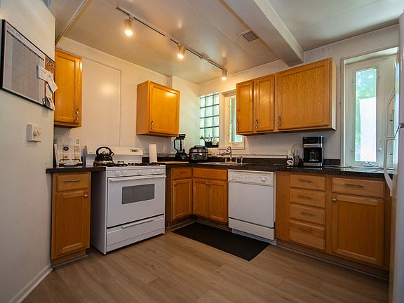 5th image of 7200 W Oak Ave #2NW