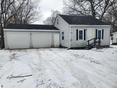 1007 Arthur Ave, Mount Pleasant, MI, 48858