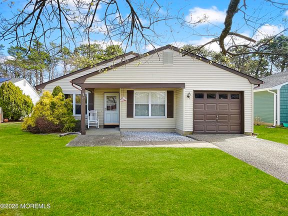 5th image of 17 Seaview Ave