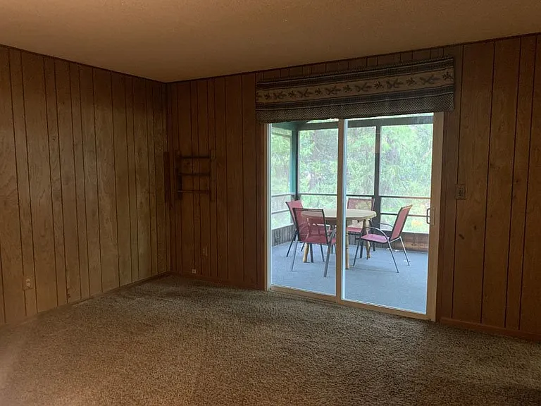 3177 Brauer Rd — Photo 5
