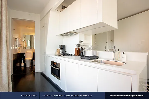 Rented by The Blueground | media 28