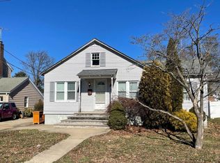 5 Helen Ave, Freehold, NJ 07728