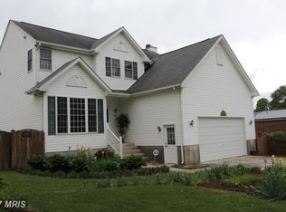 807 Shore Dr, Edgewater, MD 21037