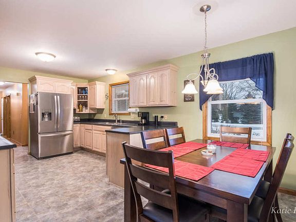 4th image of 4022 Otuna Dr