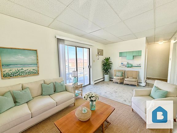 4th image of 108 Arthur St #6