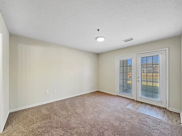 19362 Chelsey Dr — Photo 12