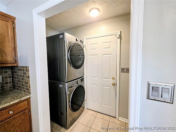 2nd image of 2419 Lull Water Dr